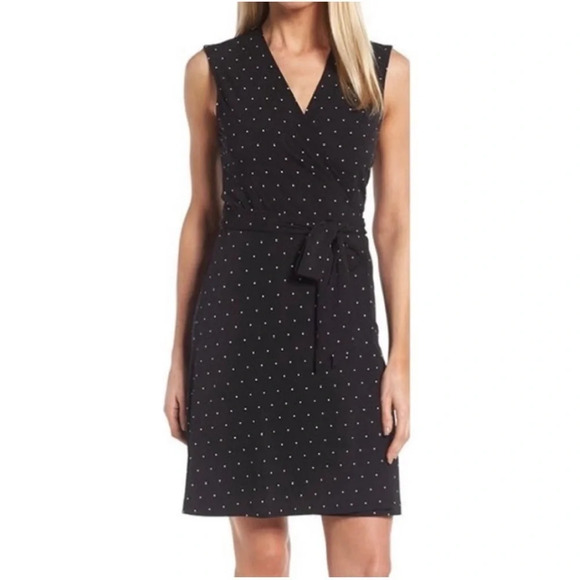 Vince Camuto Dresses & Skirts - Vince Camuto Pin Dot Wrap Dress